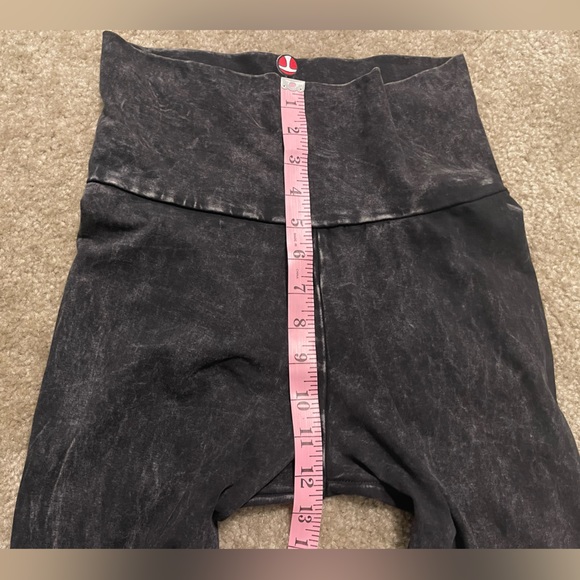 Women’s Hard Tail Fringe Leggings Acid Wash Black Size S Small - Picture 6 of 9